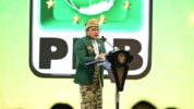 Ketua Umum PKB Muhaimin Iskandar Saat Berpidato Pada Pembukaan Muktamar VI PKB