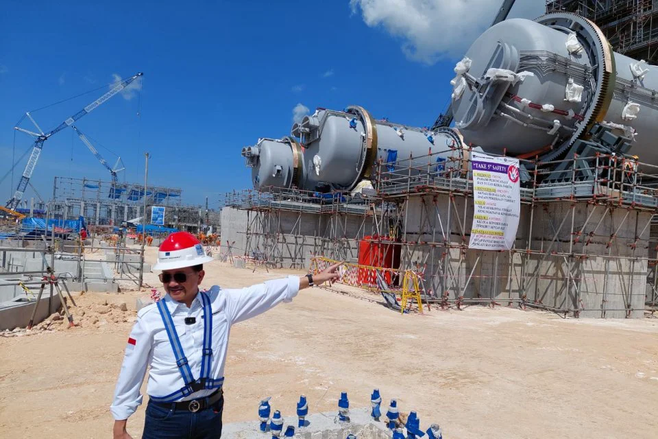 Presdir Freeport Indonesia Tony Wenas di proyek smelter Gresik 2023 01 15 17 40 03 5b4ee3675d2022c395ce09e48381b63c 960x640 thumb