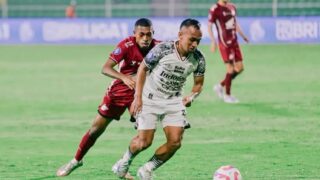 Gol Mbarga Antar Bali United Taklukkan PSM Makassar 0-1