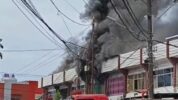 Ledakan Iringi Kebakaran Ruko di Jalan Anggrek Raya Makassar