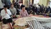 Wapres Ke 10 dan 12 Jusuf Kalla alias JK Melayat di Kediaman Almarhum Surya Darma Ali di Rumah Duka, Jalan Cipinang Cempedak, Jakarta Timur Kamis, 31 Juli 2025