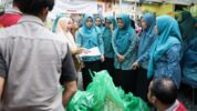 TP PKK dan Dekranasda Makassar Salurkan Bantuan Pangan untuk 850 Perempuan Pra Sejahtera
