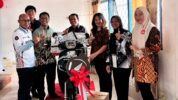 Pengabdian 17 Tahun di Pedalaman, Guru Asal Konawe Terima Apresiasi dari Astra Honda